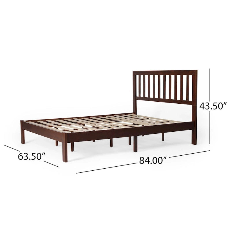 Moderní akáciová manželská postel s platformou ve stylu farmhouse